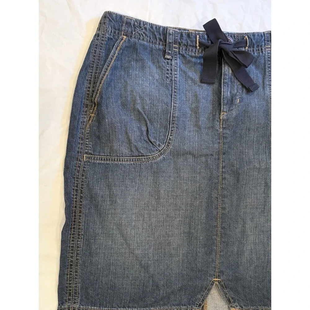 Eddie Bauer Denim Skirt Women's Size 10 Blue Medium Wash Ribbon Belt Above Knee
